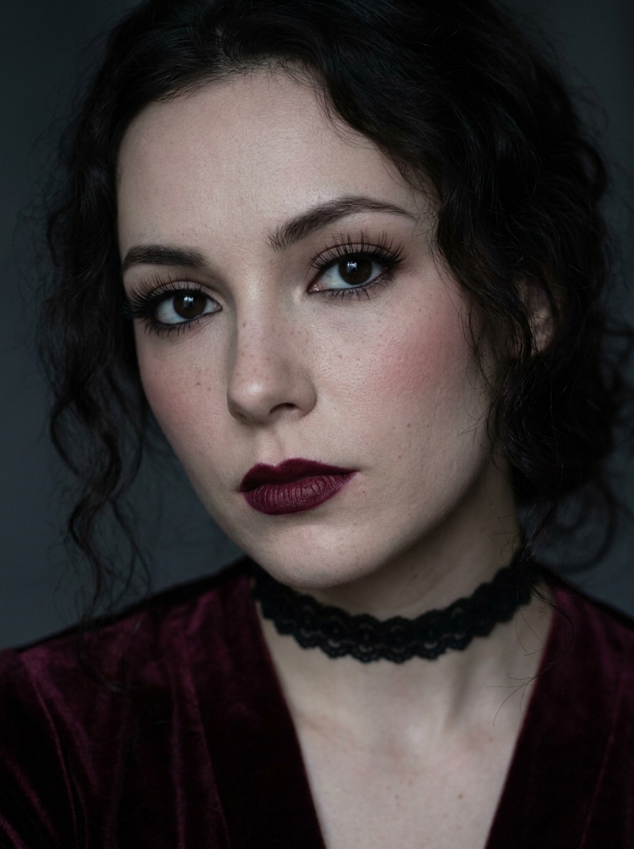 Bat Wing Eyeliner